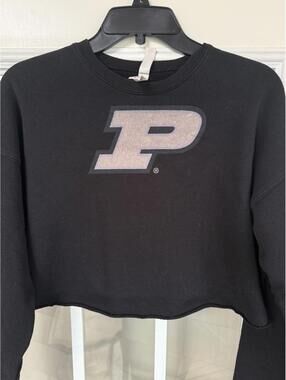 Purdue crop sweatshirt black with gold P med EUC